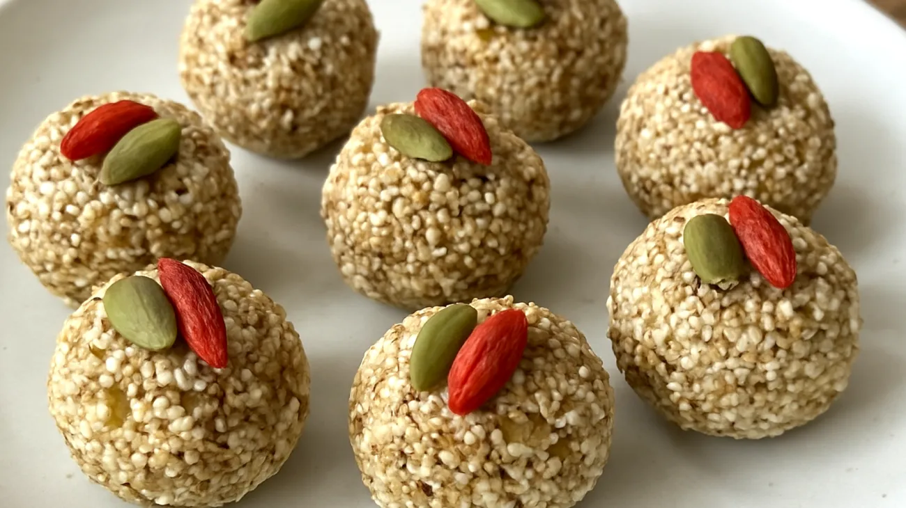 Amaranth-Buchweizen-Energiebällchen mit Goji-Beeren und Kürbiskernen"