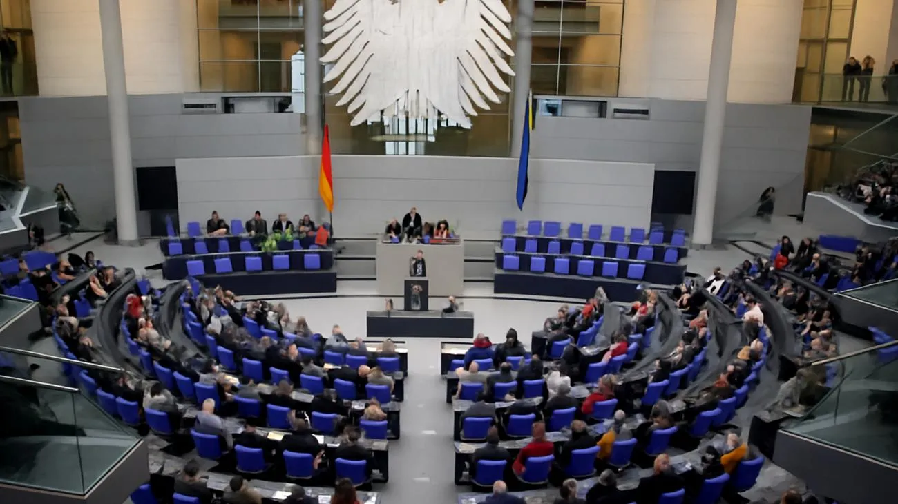 Was gerade bundestag live passiert, erklärt endlich warum deine Rente wirklich in Gefahr ist 2025-09-17T10:38:08.087Z"